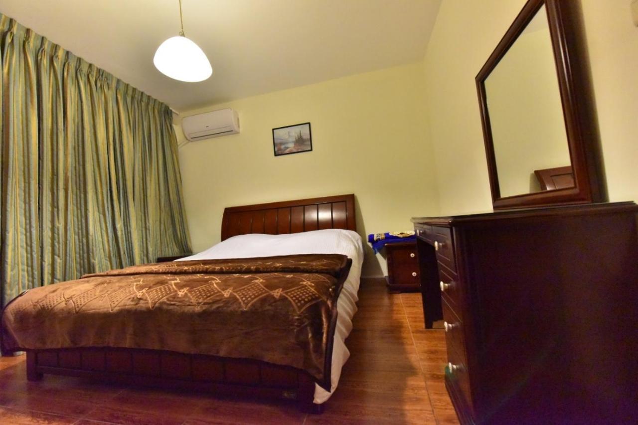 Al Farooq Hotel Apartments Amman Esterno foto