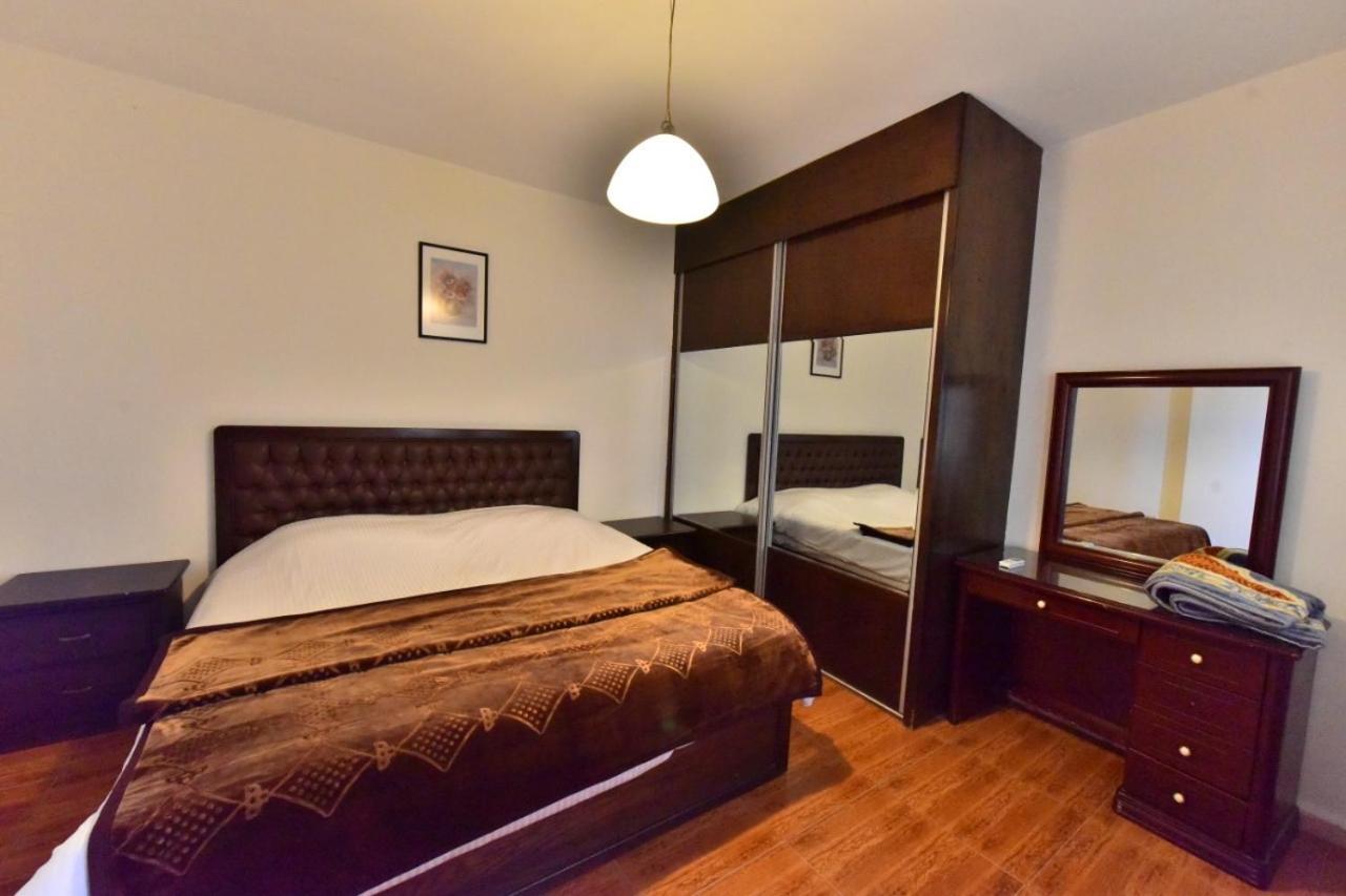 Al Farooq Hotel Apartments Amman Esterno foto