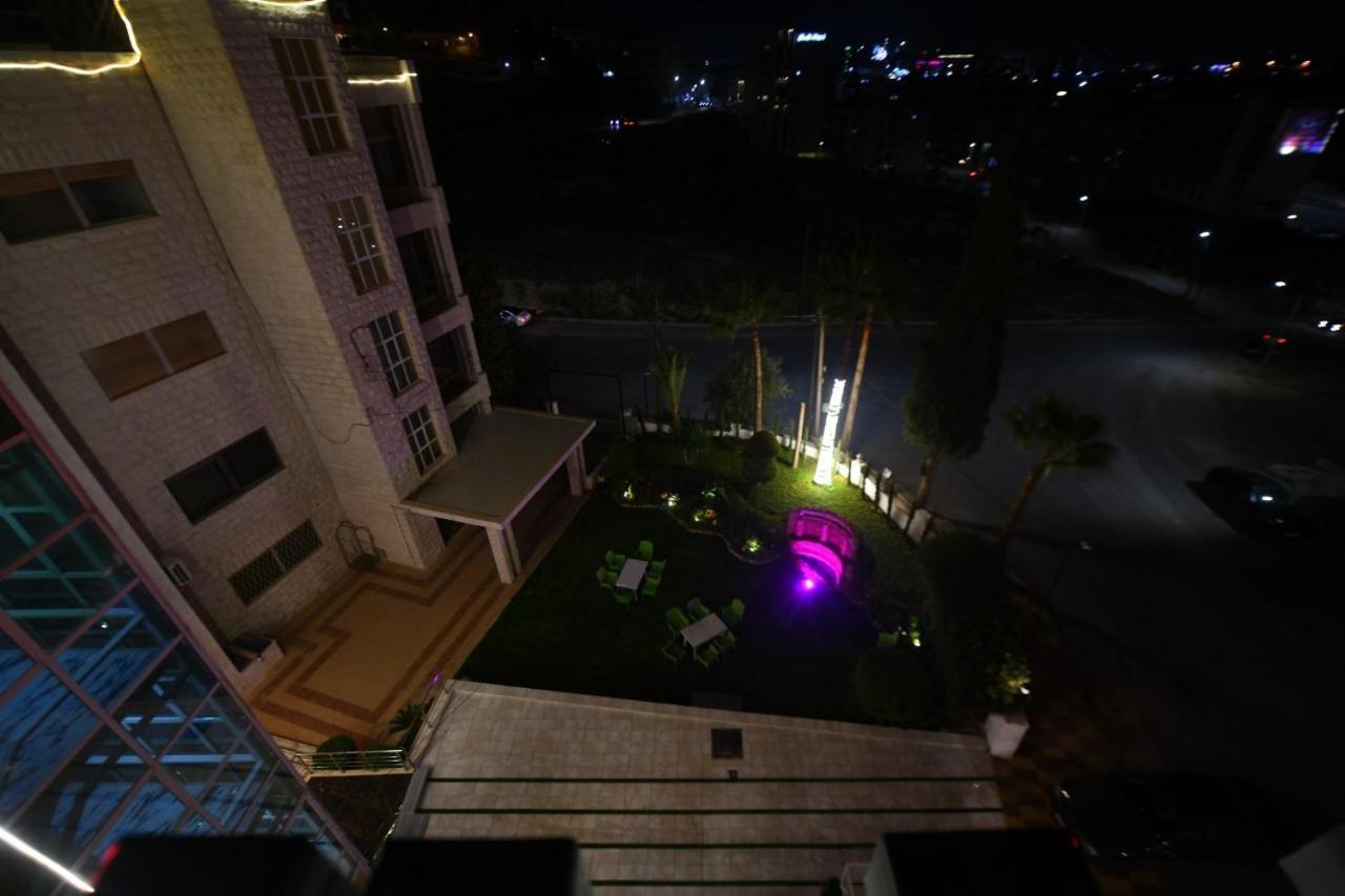 Al Farooq Hotel Apartments Amman Esterno foto