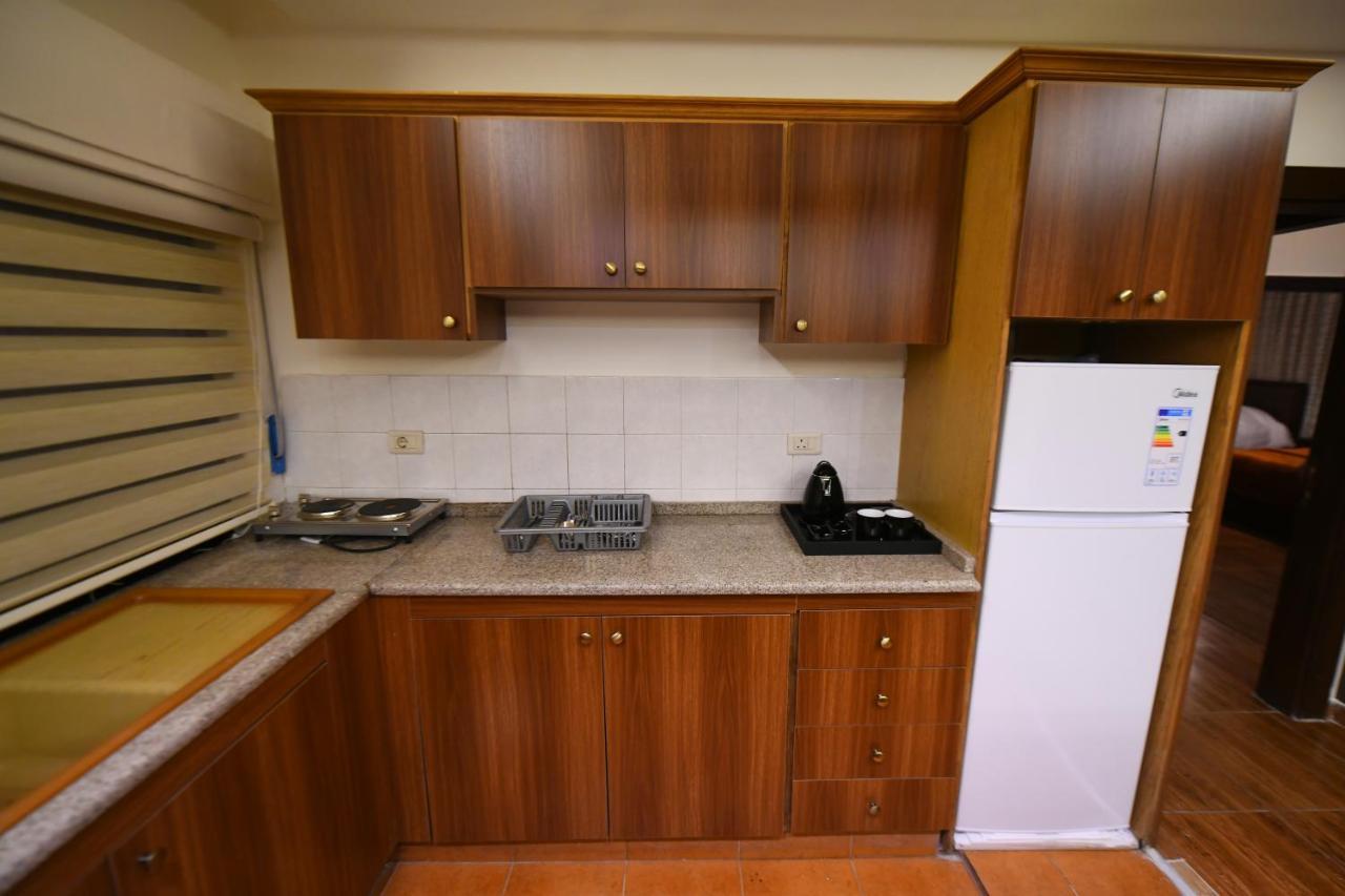 Al Farooq Hotel Apartments Amman Esterno foto