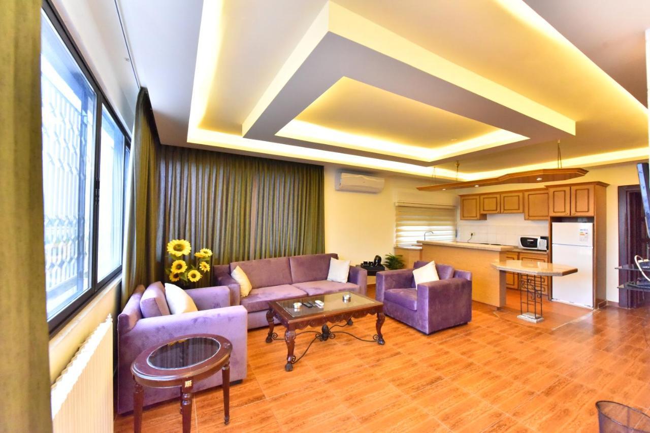 Al Farooq Hotel Apartments Amman Esterno foto
